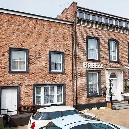 Breeze Guest House Bootle  Exteriör bild
